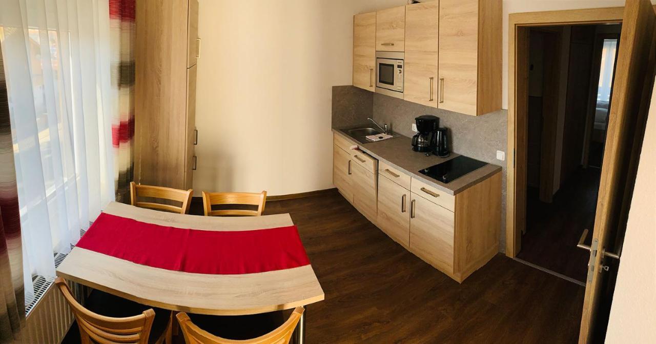 Apartmenthaus Florian ラム エクステリア 写真